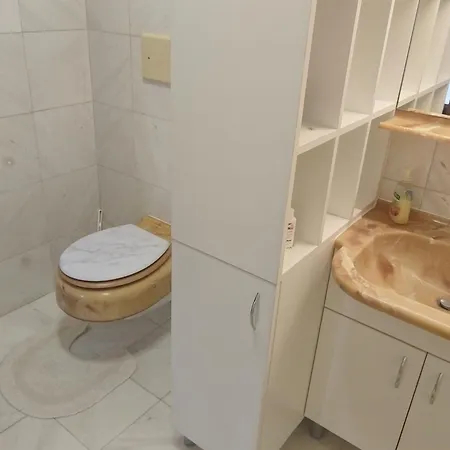 Apartment Apartma Grad *